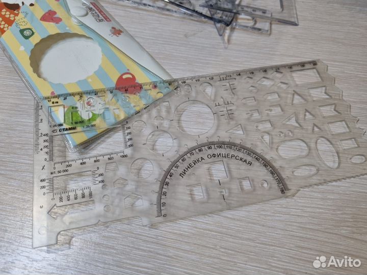 Набор школьника новый линейка офицерская закладка