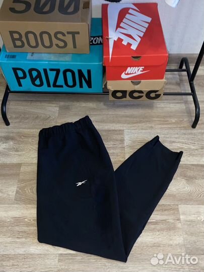Спортивные штаны reebok