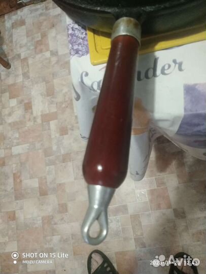 Чугунная сковорода