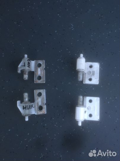 Петля двери нижняя левая Sprinter Mercedes-Benz