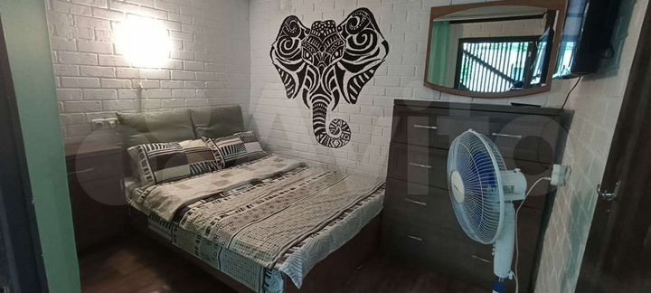 Комната 10 м² в 6-к., 1/2 эт.