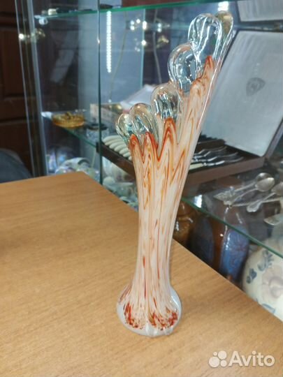 Ваза для цветов. Цветное Гутное стекло