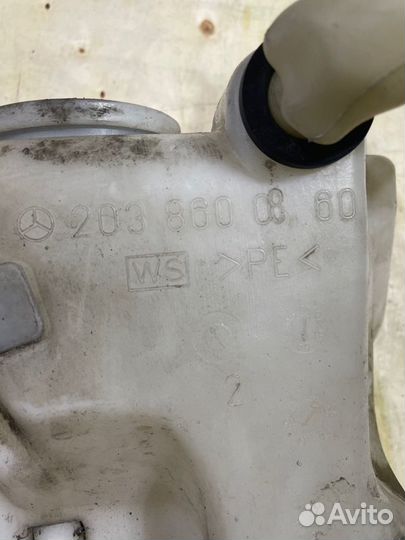 Бачок омывателя Mercedes-Benz C-Class W203 M112E26