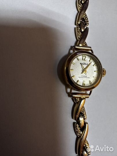 Золотые часы чайка