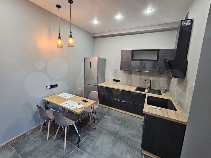 2-к. квартира, 55 м², 2/8 эт.