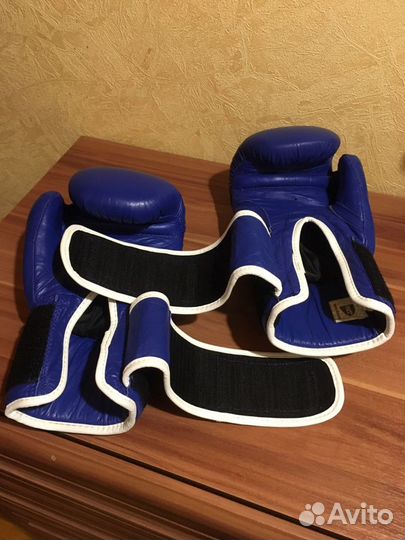 Боксерские перчатки (кожа,10 oz.)