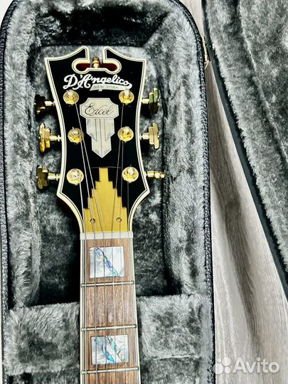 Полуакустическая гитара D'Angelico DC excel