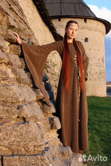 Платье средневековое фантазийное вельветовое