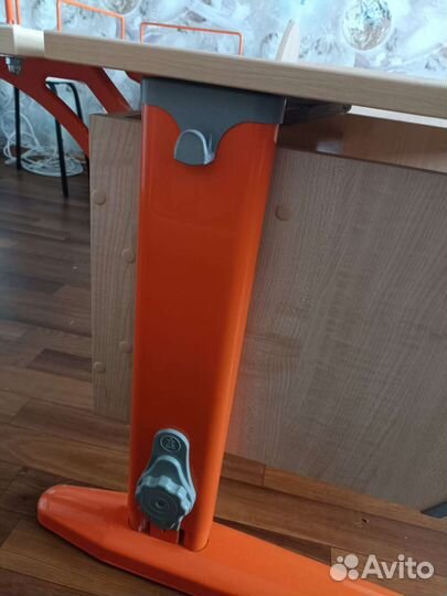 Письменный стол школьника