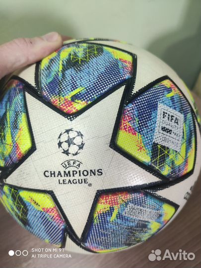 Футбольный мяч adidas