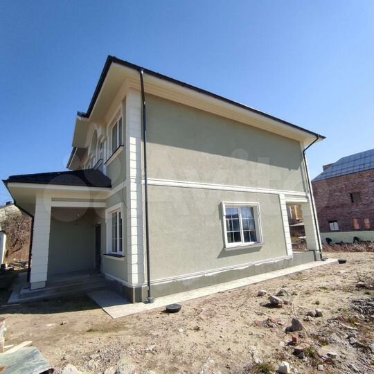 Дом 215 м² на участке 8 сот.