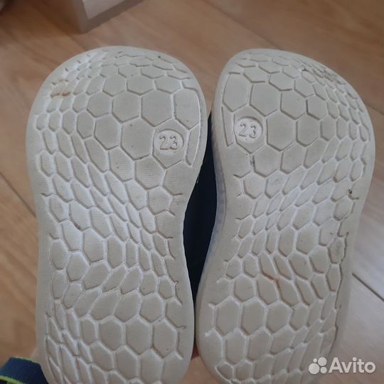 Кроссовки детские 23 размер