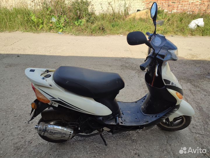 Продаю скутер 50 кубов