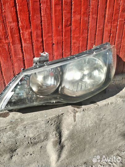 Фара левая honda civic 4d