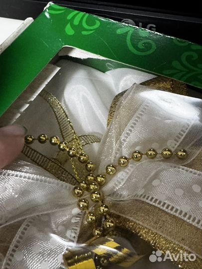 Стеклянная елочная игрушка