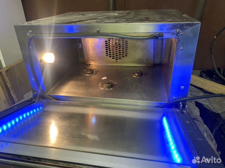 Конвекционная печь Unox для коно-пиццы