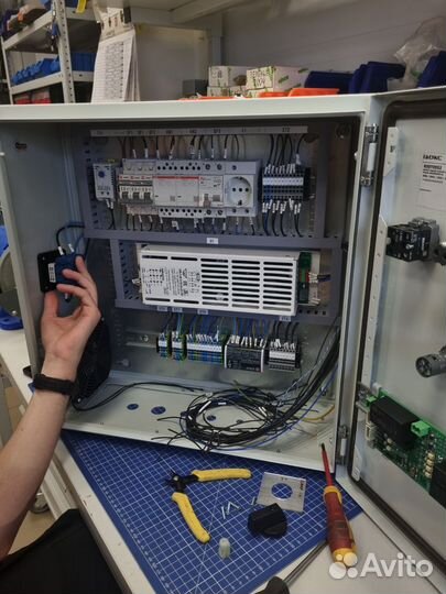 Сборка электрического щита