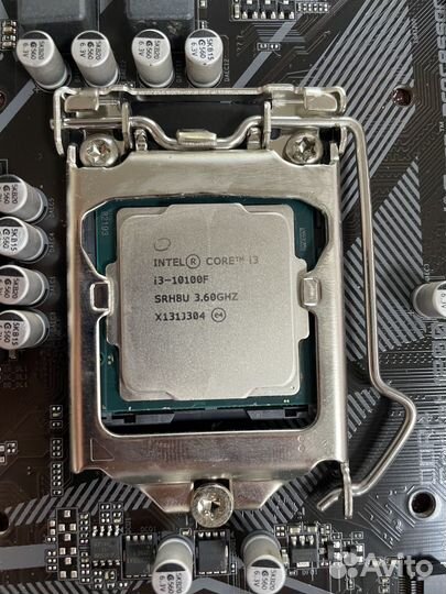 Продам комплект i3-10100f