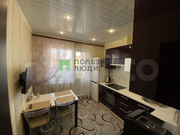 2-к. квартира, 61 м², 3/17 эт.