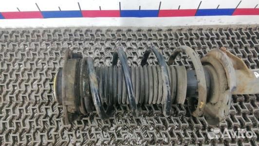 Стойка передняя левая skoda octavia A5 (AEA28K501)