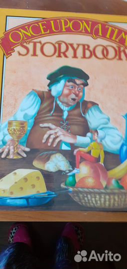 Красочная книга сказок для детей на англ.языке