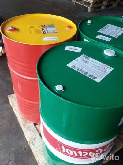 Оригинальное моторное маслоCastrol Vecton 15W-40