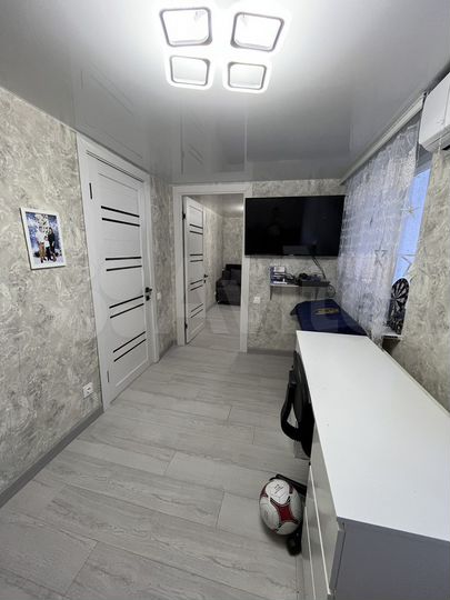 4-к. квартира, 61 м², 1/1 эт.