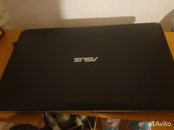 Ноутбук asus D540M