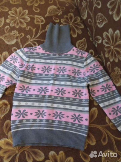 Свитер для девочки,размер 4-6 лет
