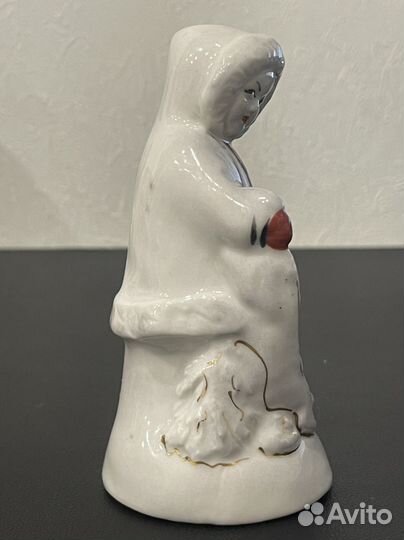 Статуэтка фарфор СССР Якут - Эскимос с песцом