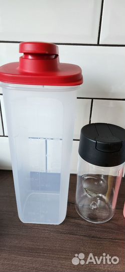 Новые контейнеры, бутылки Tupperware