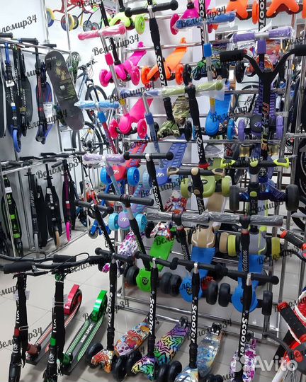 Самокаты велосипеды роликовые коньки в Волгограде