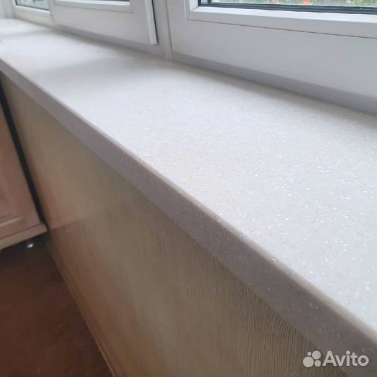 Подоконник из искусственного камня акрил и кварц