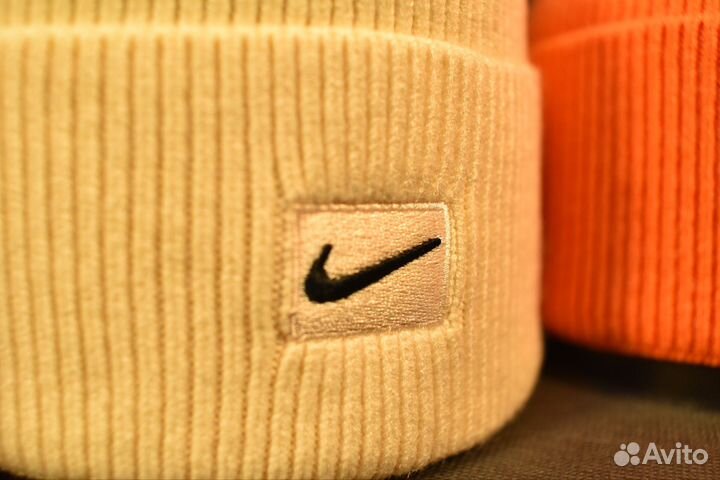 Шапка женская nike