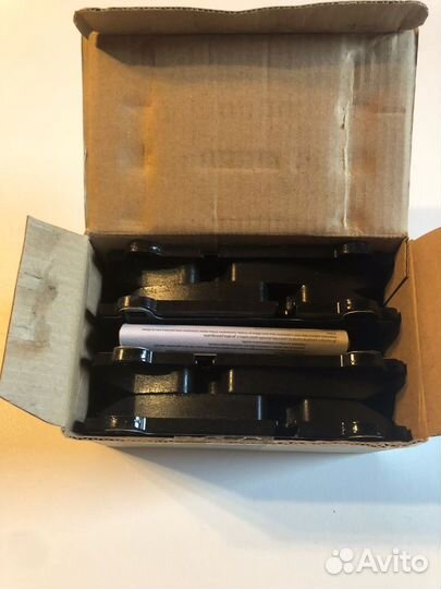 Передние тормозные колодки Mercedes W221.C216