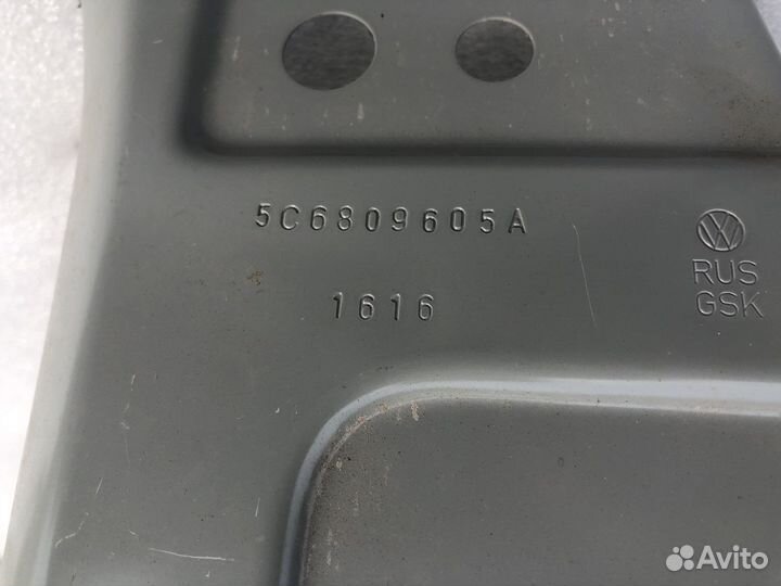 Боковина левая Фольксваген Джетта 6