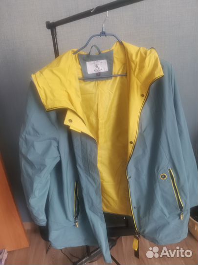 Ветровка женская р 60