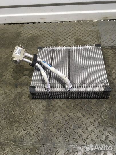 Испаритель кондиционера (Volkswagen Touareg)