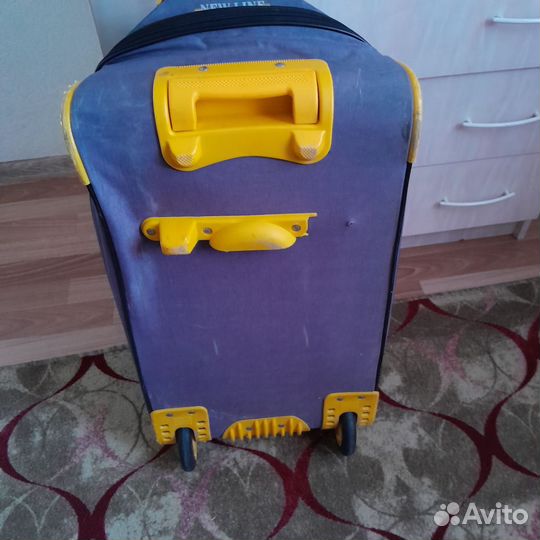 Сумка дорожная на колесах с выдвижной ручкой