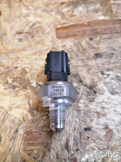 Датчик давления топлива Lexus Gs200T