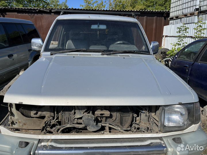 Капот mitsubishi pajero 2