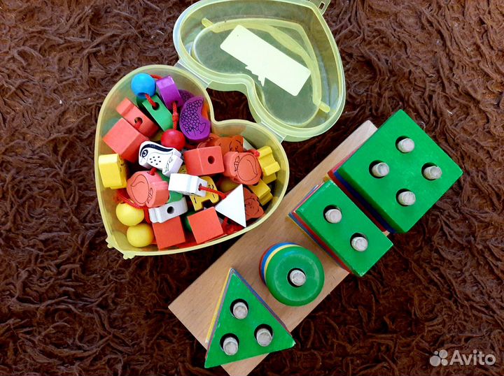 Деревянные игрушки для малышей