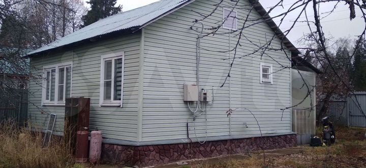 Дом 48 м² на участке 13 сот.