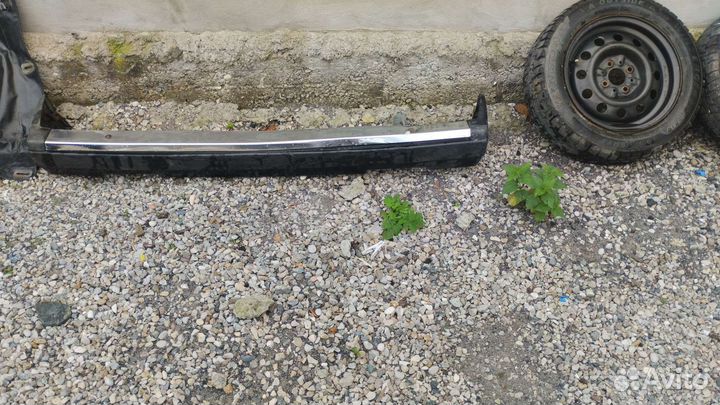 Бампер колеса