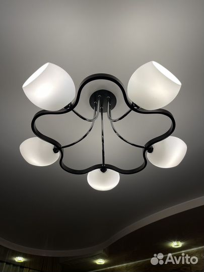 Люстра потолочная