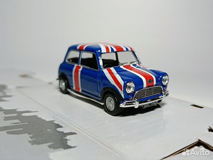 Модель 1:43 Mini Union Jack Cararama / Hongwell