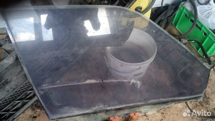 Стекло двери передней правой для Nissan Terrano II