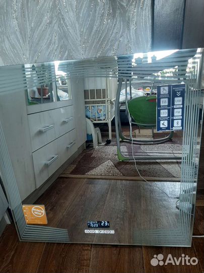 Зеркало с подсветкой для ванной