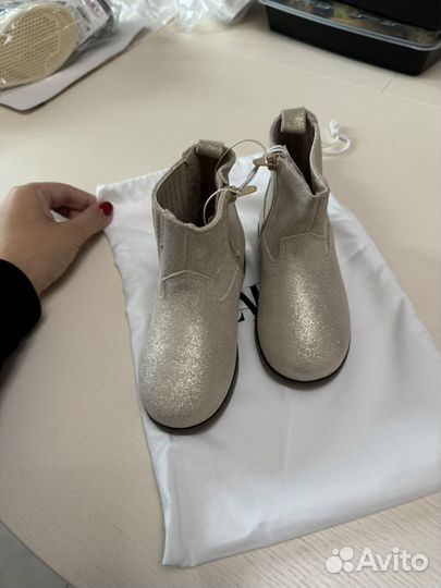 Ботинки zara для девочки 24