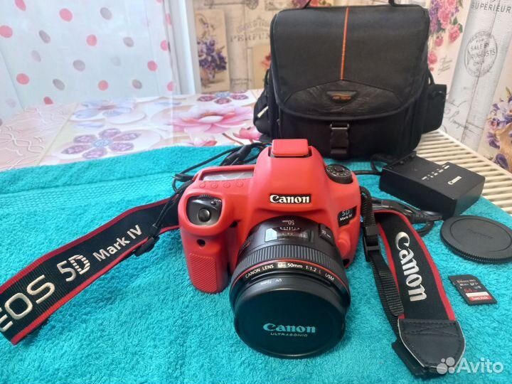 Canon EOS 5D Mark IV + Canon EF 50mm f/1.2L USM